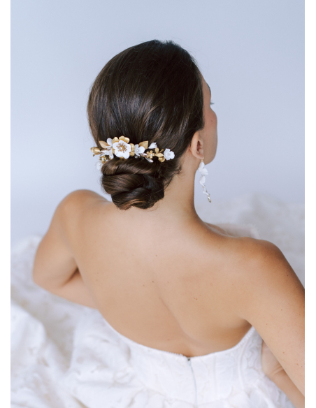 Peigne de mariée "Mia" avec fleurs, feuillages et strass