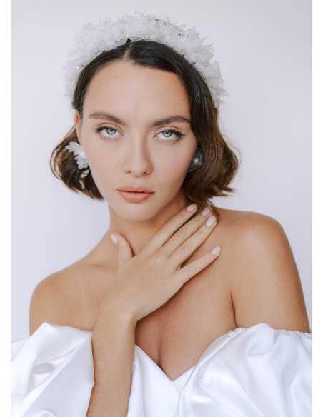 Couronne mariée "Chiara" avec fleurs de soie et cristaux