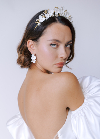 Couronne coiffure mariage "Romy" avec fleurs porcelaine... 2