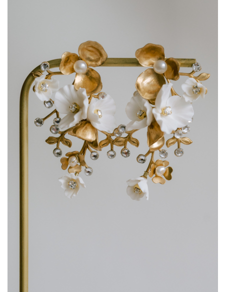 Boucles d'oreilles mariée "Lucia" avec fleurs esprit Bridgerton