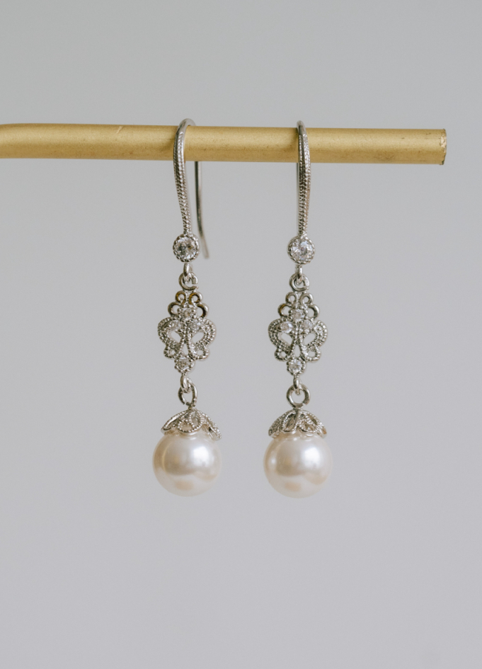 Boucles d'oreilles mariée "Clélie" pendantes avec perles