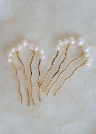 Duo de peignes mariée moderne "Flora" avec perles d'eau...