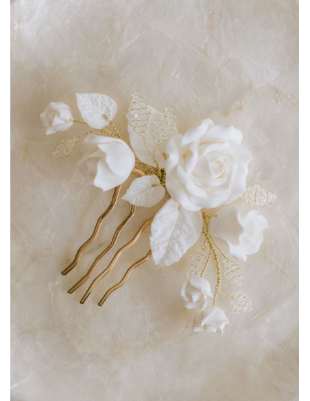 Peigne mariée "Rosalie" avec fleurs, feuillages et cristaux
