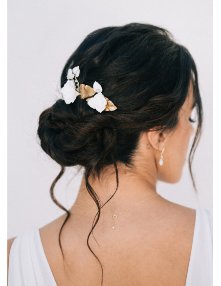 Pics "Nora" avec fleurs porcelaine pour votre coiffure de mariée