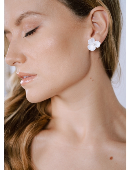 Boucles d'oreilles "Flora" 2 en 1 avec fleurs aspect porcelaine