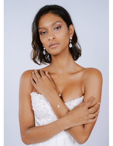 "Alva" Collier de mariée perle eau douce avec bijou robe dos nu
