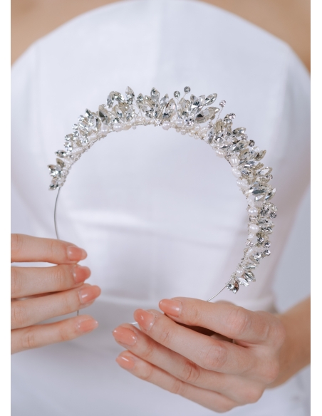Couronne "Lyana" avec perles d'eau douce et cristaux