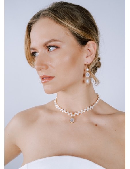 "Isabella" Collier en perles d'eau douce avec pendentif rétro