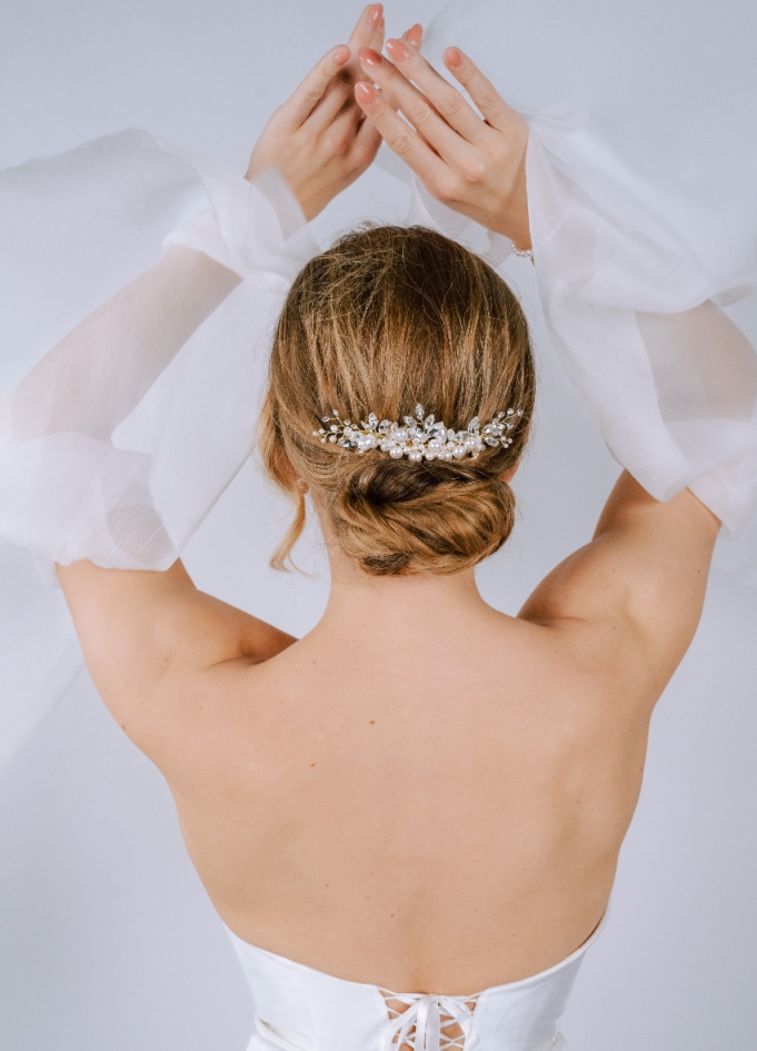 Peigne de mariée "Ellie" avec perles...