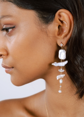 Boucles d'oreilles pendantes "Aïda" avec perles d'eau douce 2
