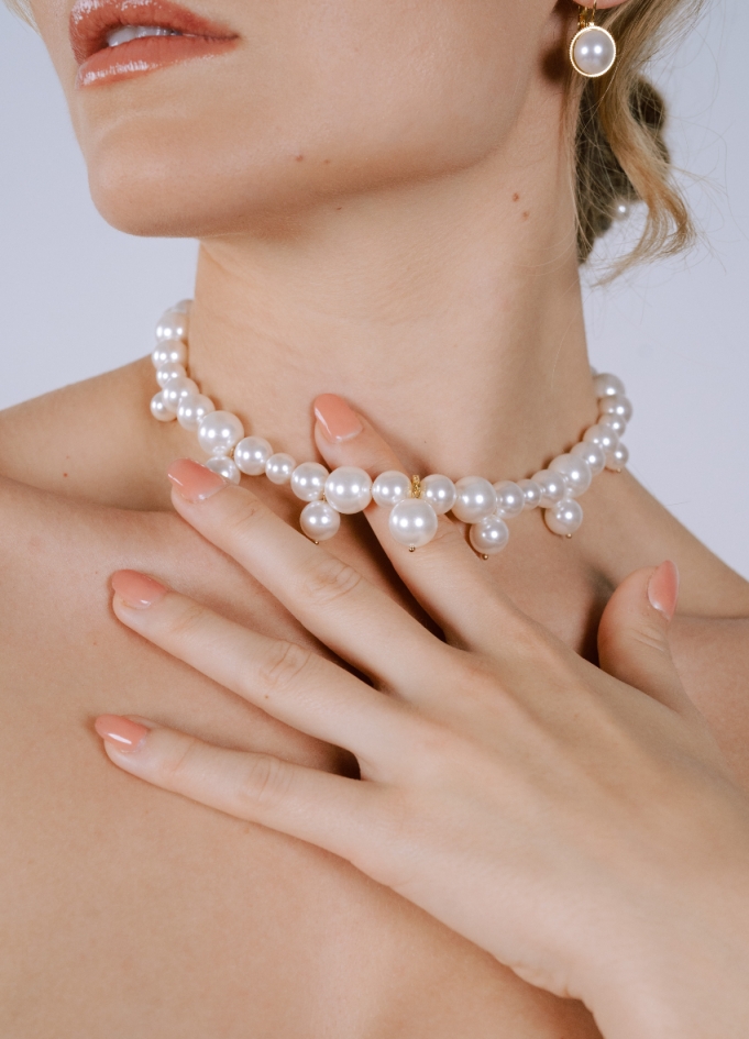 "Maria" Collier de perles nacrées...