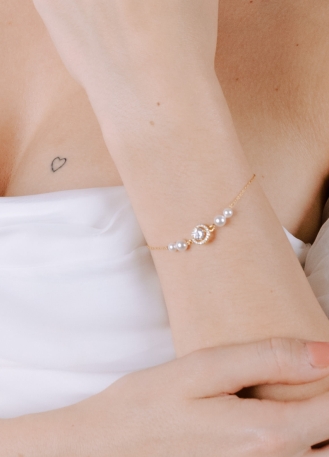 Bracelet mariage "Flavia" avec serti rond rétro et perles 2
