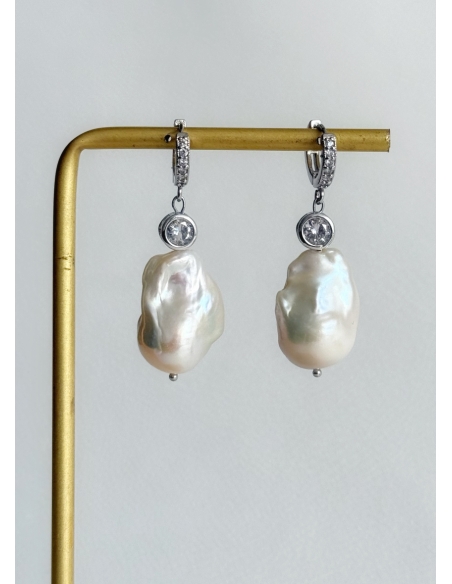 Boucles d'oreilles "Stella" moderne avec perles d'eau douce