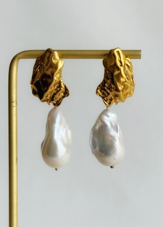 Boucles d'oreilles "Mira" moderne avec perles d'eau douce 2