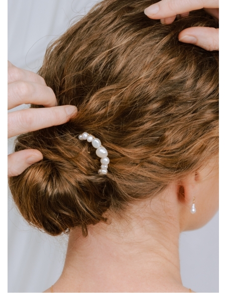 Peigne mariée moderne "Charline" avec perles d'eau douce