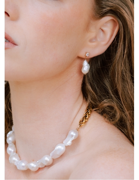 Boucles d'oreilles "Brune" moderne avec perles d'eau douce