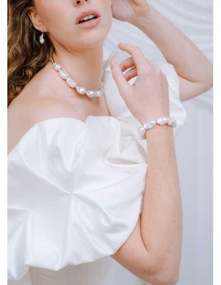 "Brune" Collier mariage choker moderne avec perles d'eau douce baroques