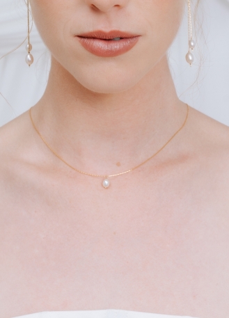 "Eva" Collier de mariée perlé avec bijou de dos réglable 2