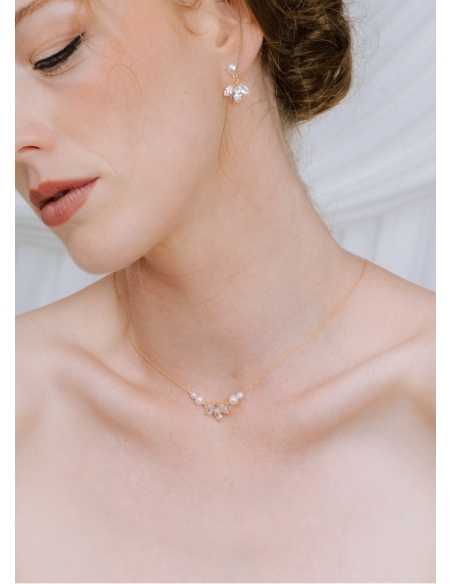 "Cassandre" Collier de mariée avec pendentif et dos en cristal