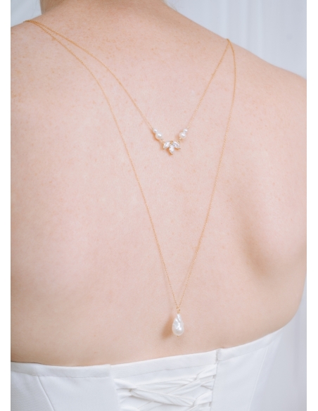 "Cassandre" Collier de mariée avec pendentif et dos en cristal