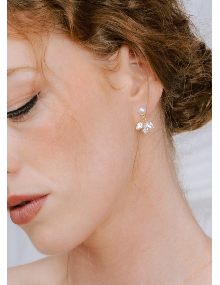 Boucles d'oreilles "Cassandre" avec perles d'eau douce et strass