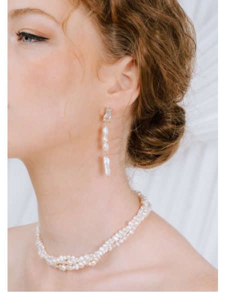 Boucles d'oreilles pendantes "Faustine" avec perles d'eau douce et cristaux