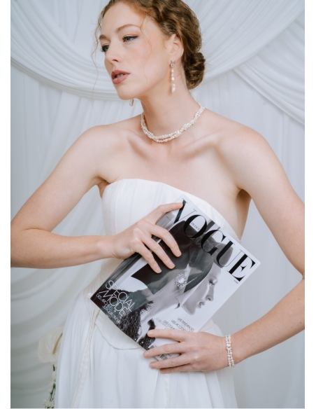 Boucles d'oreilles pendantes "Faustine" avec perles d'eau douce et cristaux