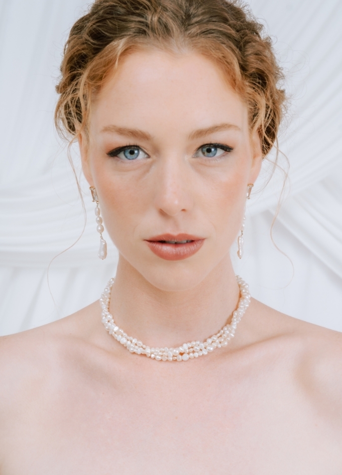 "Faustine" Collier choker en perles...