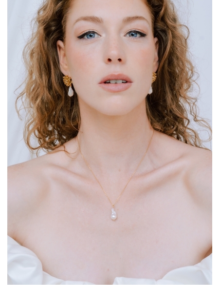 "Leopoldine" collier de mariée avec pendentif perle eau douce baroque