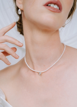 "Mathilde" Collier en perles d'eau douce avec petit...