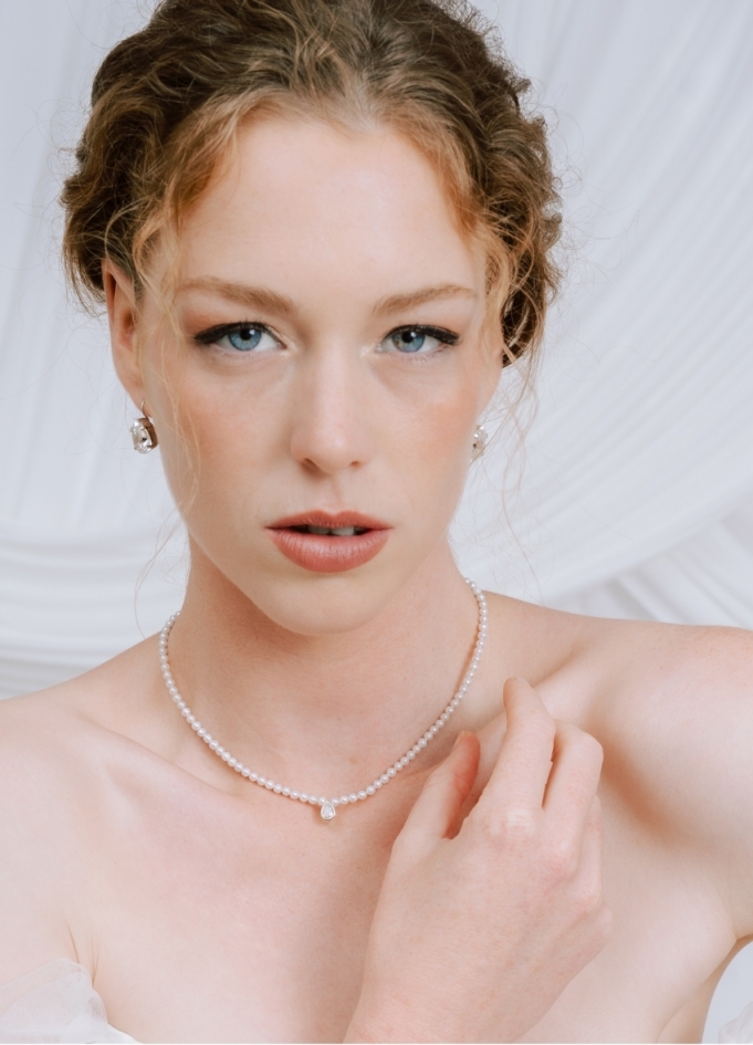 "Mathilde" Collier en perles d'eau...