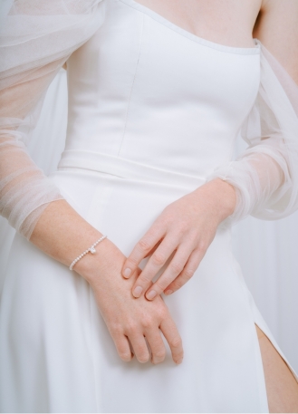 Bracelet mariage "Mathilde" discret avec perles d'eau douce 2