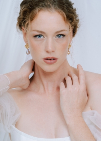 Boucles d'oreilles mariée "Gabrielle" au charme moderne... 2