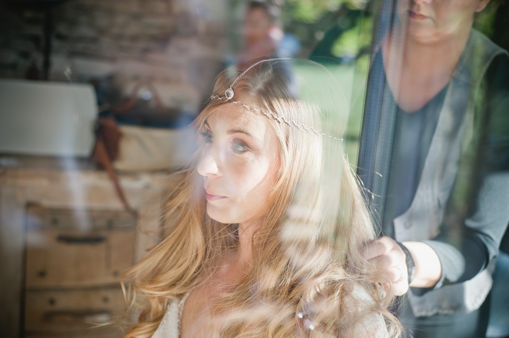 coiffure mariée bohème Axelle B. So Hélo- crédit photo Cécile Creiche