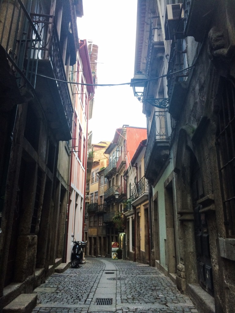 rue typique Porto-Portugal