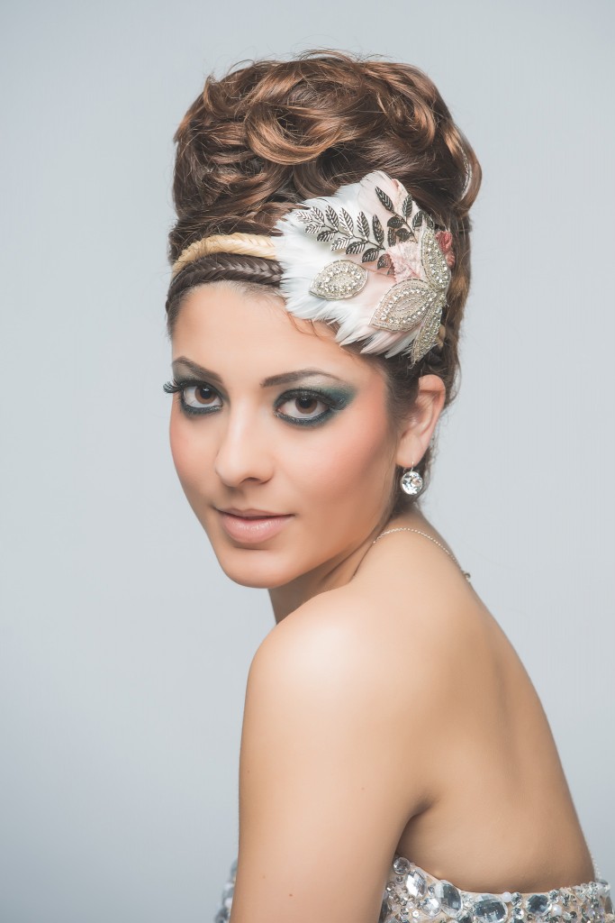 Axelle B. collection haute coiffure 2015 serre tête plumes et feuilles en cristal