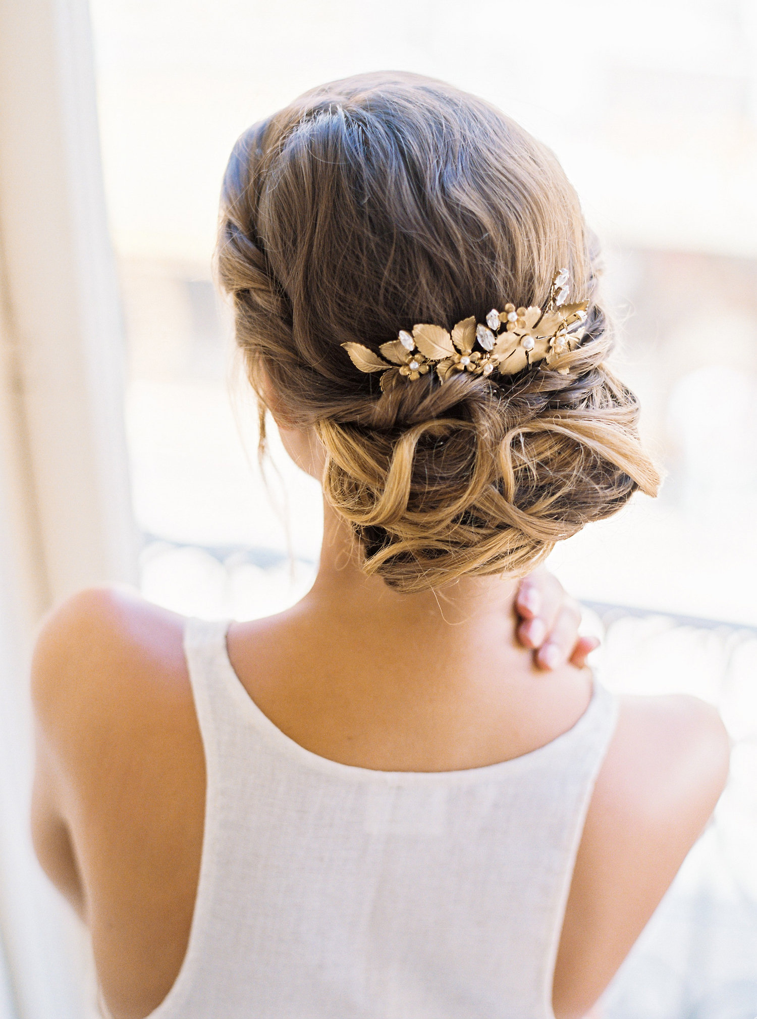 chignon mariage flou affinite beauté - branco Prata